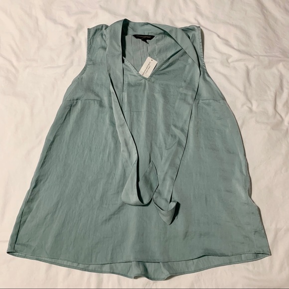 NWT! Banana Republic Sleeveless Tie-Collar Top - Picture 7 of 10